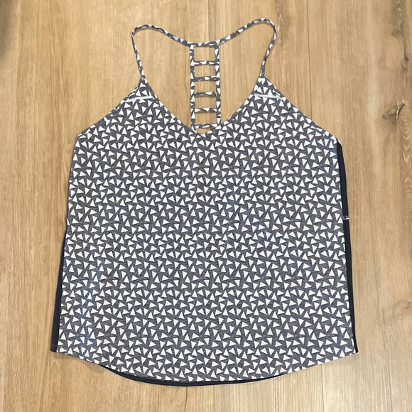 lululemon athletica Tops - Rare Lululemon Breezy Singlet NWOT